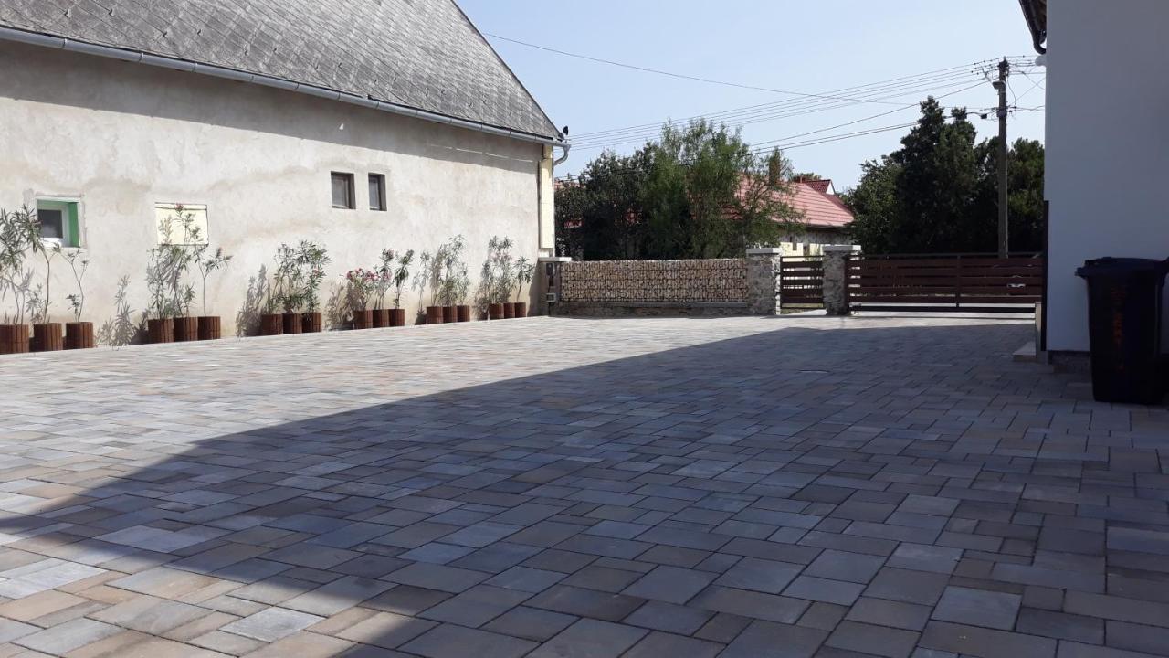 Zimmerferi Apartman Keszthely Apartment Exterior foto